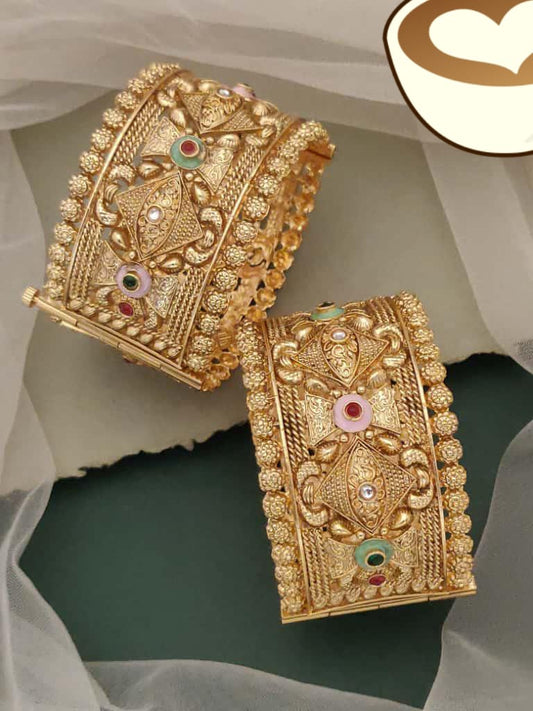 Heavy Traditional Rajwadi Cuff Bangle